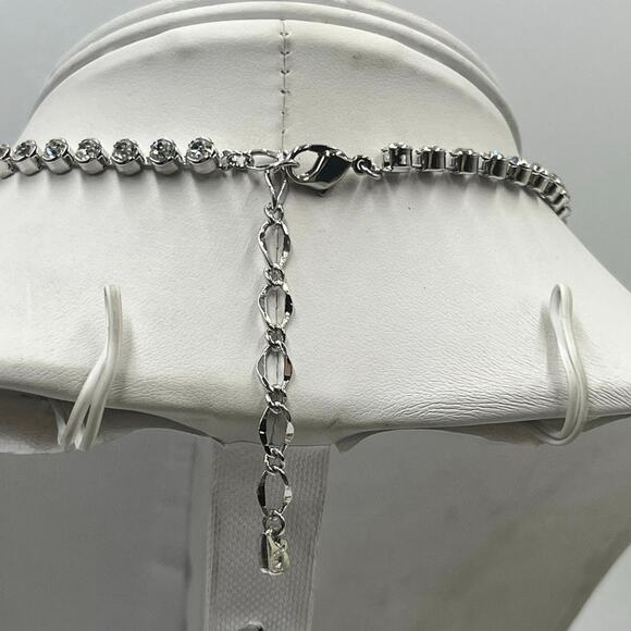 Authentic Swarovski Crystal Y
Necklace Silver Tone Drop Lariat Statement Jewelry - Picture 8 of 14